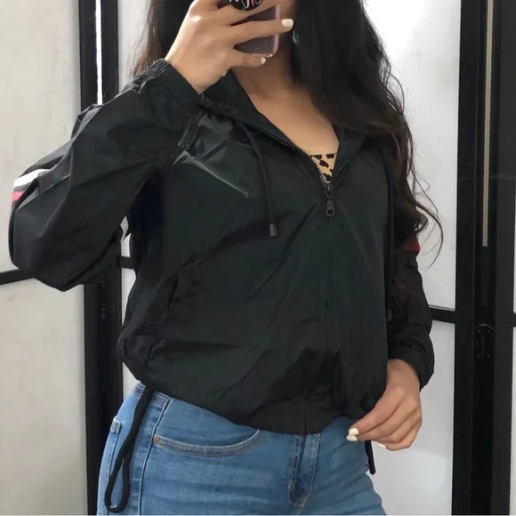 Lightweight Black Crop Jacket - Picture 1 of 2